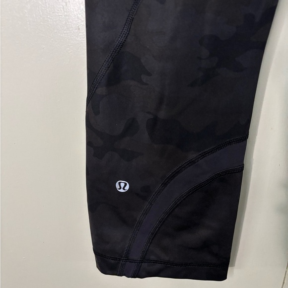 Lululemon Black Camouflage Leggings - Picture 3 of 4